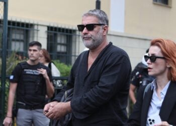 Δίκη στο Αυτόφωρο Μονομελές Πλημμελειοδικείο της Αθήνας, της υπόθεσης του ηθοποιού Βασίλη Μπισμπίκη, για τις υλικές ζημιές που προκάλεσε με το όχημά του Τετάρτη 8 Οκτωβρίου 2025. (Φωτ.: Eurokinissi/Σωτήρης Δημητρόπουλος)