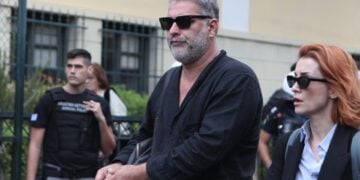 Δίκη στο Αυτόφωρο Μονομελές Πλημμελειοδικείο της Αθήνας, της υπόθεσης του ηθοποιού Βασίλη Μπισμπίκη, για τις υλικές ζημιές που προκάλεσε με το όχημά του Τετάρτη 8 Οκτωβρίου 2025. (Φωτ.: Eurokinissi/Σωτήρης Δημητρόπουλος)