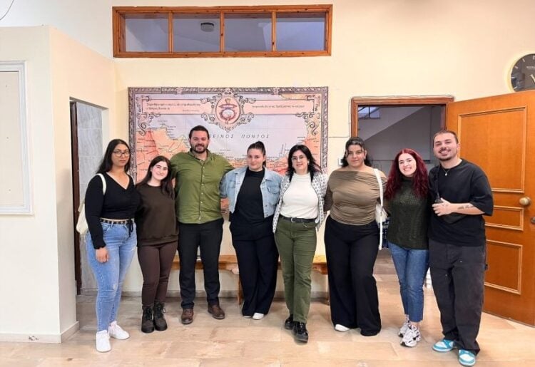 Το νέο Διοικητικό Συμβούλιο της
Περιφερειακής Επιτροπής Νεολαίας Κεντρικής Μακεδονίας & Θεσσαλίας (πηγή: facebook.com/poe.org)