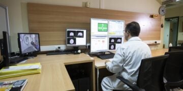 Εικόνα από τα εγκαίνια του Τμήματος Ακτινοθεραπευτικής Ογκολογίας στο Θεαγένειο Νοσοκομείο Θεσσαλονίκης, τον Νοέμβριο του 2018 (φωτ.: MOTION TEAM/ ΦΑΝΗ ΤΡΥΨΑΝΗ)