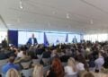Κόσμος παρακολουθεί την ημερίδα για το Υπεύθυνο Παιχνίδι (φωτ.: opap.gr)
