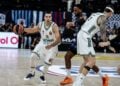 Κώστας Σλούκας, Τζόρνταν Λόιντ και Χουάν Ερνανγκόμεθ
στο παιχνίδι Αναντολού Εφές - Παναθηναϊκός (φωτ.: Eurokinissi Sports/ EUROKINISSI)