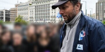 Ο Πάνος Ρούτσι, πατέρας θύματος στο δυστύχημα των Τεμπών ( φωτ.: Eurokinissi/Τατιάνα Μπόλαρη