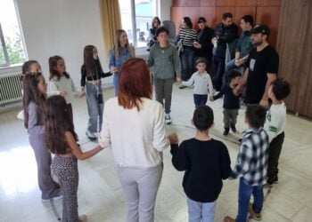 Με χορό εκκίνησαν τη νέα χρονιά τα μέλη της Αδελφότητας Ποντίων και Μικρασιατών Ηπείρου (φωτ.: facebook/Αδελφότητα Ποντίων & Μικρασιατών Ηπείρου)