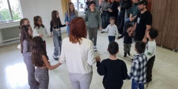 Με χορό εκκίνησαν τη νέα χρονιά τα μέλη της Αδελφότητας Ποντίων και Μικρασιατών Ηπείρου (φωτ.: facebook/Αδελφότητα Ποντίων & Μικρασιατών Ηπείρου)