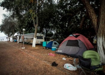 Το κάμπινγκ στη Φοινικούντα, στην περιοχή της Λούτσας, όπου έγινε η διπλή δολοφονία (φωτ.: αρχείο EUROKINISSI / Μιχάλης Παπανικολάου)