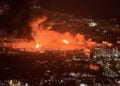 Η φωτιά στο διυλιστήριο της Chevron στο Ελ Σεγκούντο στην Καλιφόρνια (πηγή: Χ)