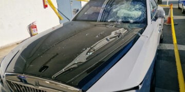 Το αυτοκίνητο του 49χρονου επιχειρηματία και ποδοσφαιρικού παράγοντα Σταύρου Δημοσθένους (πηγή: sigmalive.com)