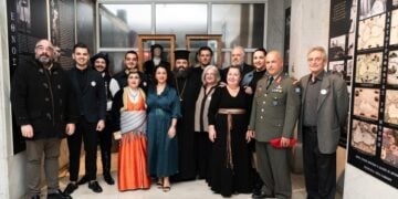 Αναμνηστική φωτογραφία από τα εγκαίνια (φωτ.: facebook/Ένωση Ποντίων Ν. Κιλκίς «Οι Αργοναύτες»)