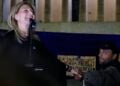 Η Μαρία Καρυστιανού στο Σύνταγμα, στη συγκέντρωση αλληλεγγύης στον απεργό πείνας Πάνο Ρούτσι, Κυριακή 28 Σεπτεμβρίου 2025 (φωτ.: EUROKINISSI / Γιώργος Κονταρίνης)