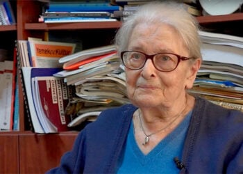 Στιγμιότυπο από τη συνέντευξη που παραχώρησε για το Σισμανόγλειο Ίδρυμα (2021)