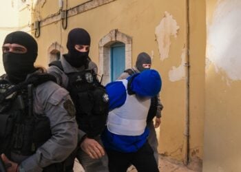 Ο νεαρός οδηγήθηκε σήμερα στον εισαγγελέα Χανίων (φωτ.: EUROKINISSI/Γιάννης Αγγελάκης)