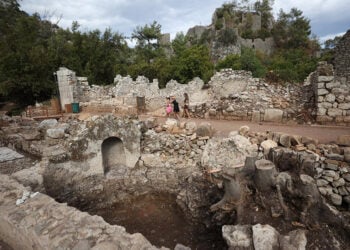 Άποψη των λουτρών που βρέθηκαν στον Όλυμπο Λυκίας, στην Αττάλεια (φωτ.: Πρακτορείο Anadolu)