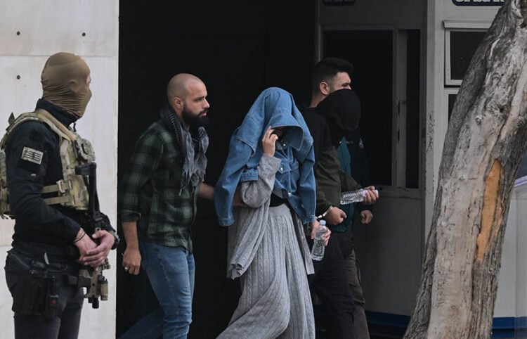 Συλληφθέντες για τις παράνομες επιδοτήσεις του ΟΠΕΚΕΠΕ οδηγούνται στην Ευρωπαϊκή Εισαγγελία, Πέμπτη 23 Οκτωβρίου 2025 (φωτ.: EUROKINISSI / Τατιάνα Μπόλαρη)