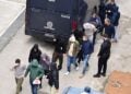 Ορισμένοι από τους κατηγορούμενους για την υπόθεση προσέρχονται για τις απολογίες τους (φωτ.: EUROKINISSI/Μιχάλης Καραγιάννης)