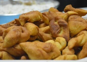 Ωτία που δοκίμασαν όσοι και όσες βρέθηκαν στην 21η Βραδιά Ποντιακών Εδεσμάτων στους Επτάμυλους Σερρών, το 2022 (φωτ.: Facebook / Ακρίτες Σερρών)