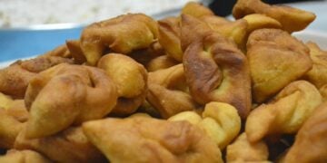 Ωτία που δοκίμασαν όσοι και όσες βρέθηκαν στην 21η Βραδιά Ποντιακών Εδεσμάτων στους Επτάμυλους Σερρών, το 2022 (φωτ.: Facebook / Ακρίτες Σερρών)