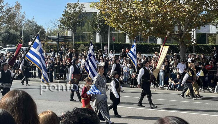 Στη στρατιωτική παρέλαση της Θεσσαλονίκης, 28 Οκτωβρίου 2025 (φωτ.: Χαρά Κουρκουρίκη)