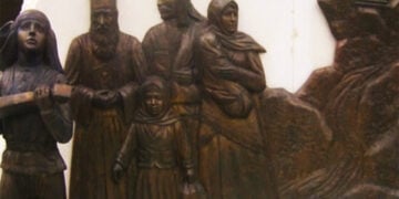 Λεπτομέρεια από το μνημείο που κλάπηκε από το Πέραμα το 2012 (πηγή: Δήμος Περάματος)