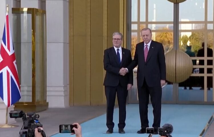 Ο Ρετζέπ Ταγίπ Ερντογάν υποδέχθηκε στην Άγκυρα τον Κιρ Στάρμερ (φωτ.: Χ/Recep Tayyip Erdoğan)
