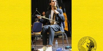 Ο Κυριάκος Λαμπρόπουλος με τη λύρα του (φωτ.: ΣΠΝ, εικ.: ΧΚ)