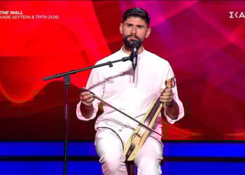 Ο Αλέξανδρος Φωστηρόπουλος στη σκηνή του «The Voice» (πηγή: Glomex)