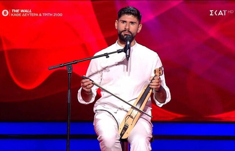 Ο Αλέξανδρος Φωστηρόπουλος στη σκηνή του «The Voice» (πηγή: Glomex)