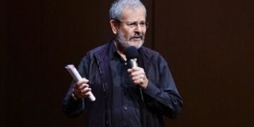 Ο Νίνος Φενέκ Μικελίδης (φωτ.: ΑΠΕ-ΜΠΕ/Χάρης Ακριβιάδης)