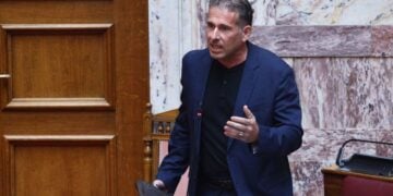 Ο μέχρι σήμερα βουλευτής της Πλεύσης Ελευθερίας Διαμαντής Καραναστάσης (φωτ.: Γιάννης Παναγόπουλος/EUROKINISSI)