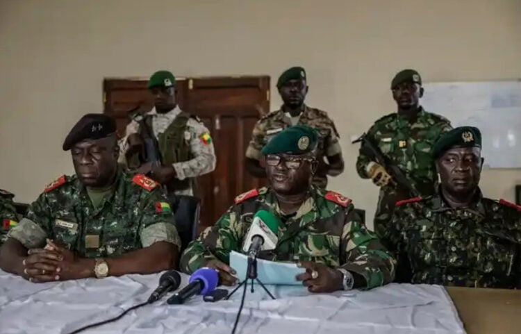 Στιγμιότυπο από το τηλεοπτικό «διάγγελμα» των στρατιωτικών (πηγή: Χ)