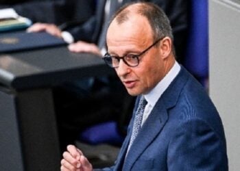 Ο Γερμανός καγκελάριος Φρίντριχ Μερτς (φωτ.: ΑΠΕ-ΜΠΕ/Αρχείο)