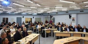 Πλήθος κόσμου και μελών της πανεπιστημιακής κοινότητας παραβρέθηκαν στην ημερίδα της Έδρας Μικρασιατικών Σπουδών (φωτ.: Γρ. Τύπου Πανεπιστήμιο Μακεδονίας)