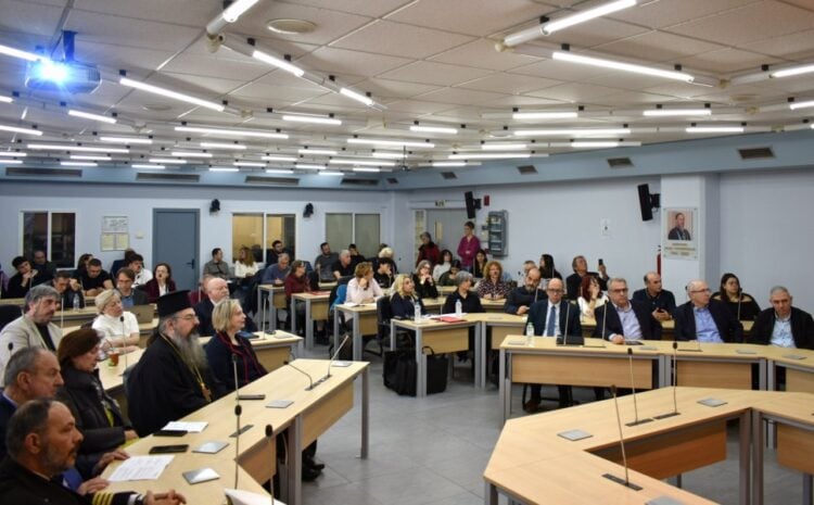 Πλήθος κόσμου και μελών της πανεπιστημιακής κοινότητας παραβρέθηκαν στην ημερίδα της Έδρας Μικρασιατικών Σπουδών (φωτ.: Γρ. Τύπου Πανεπιστήμιο Μακεδονίας)