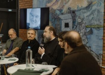 Ο μητροπολίτης Φιλόθεος μιλά για τον Χρυσόστομο Σταμούλη στη διάρκεια του αφιερώματος (φωτ.: Φεστιβάλ Κινηματογράφου Θεσσαλονίκης)