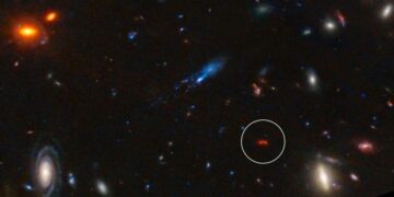 (φωτ.: NASA, ESA, CSA, STScI, J. Diego (Instituto de Física de Cantabria, Spain), J. D'Silva (U. Western Australia), A. Koekemoer (STScI), J. Summers & R. Windhorst (ASU), and H. Yan (U. Missouri)