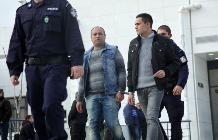 Οι δύο Ρουμάνοι κατηγορούμενοι στη διάρκεια της δίκης το 2015 (φωτ. αρχείου: EUROKINISSI/Γιάννης Παναγόπουλος)