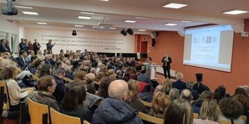 Στιγμιότυπο απο την εκδήλωση της ελληνικής Πρεσβείας στο Βέλγιο για τα 200 χρόνια από την πολιορκία και την ηρωική Έξοδο του Μεσολογγίου (πηγή: facebook.com/GreeceInBelgium)