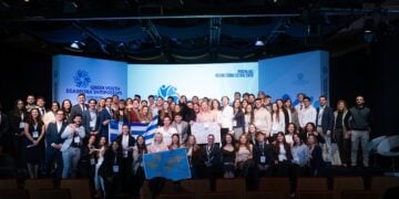 Ολοκληρώθηκε το 2ο δυνέδριο νέων της ελληνικής διασποράς με συμμετοχή από 31 χώρες και 5 ηπείρους.