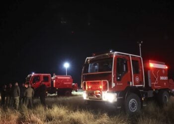 Σωστικά συνεργεία ερευνούν το σημείο όπου συνετρίβη το τουρκικό στρατιωτικό αεροσκάφος C-130 (φωτ.: Υπουργείο Εσωτερικών της Γεωργίας)