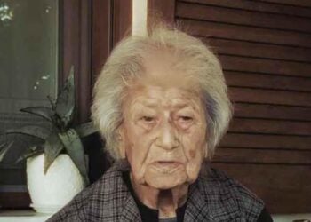 Η γιαγιά Άννα, στα 104 της στη Νέα Σινασό Εύβοιας (πηγή: Facebook / Fotis Parakatselakis)