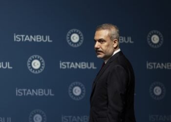 Ο Τούρκος υπουργός Εξωτερικών Χακάν Φιντάν στην Κωνσταντινούπολη (φωτ.: EPA/Erdem Sahin)