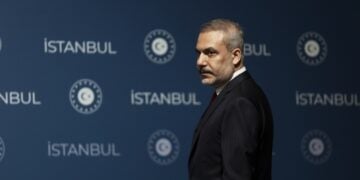 Ο Τούρκος υπουργός Εξωτερικών Χακάν Φιντάν στην Κωνσταντινούπολη (φωτ.: EPA/Erdem Sahin)