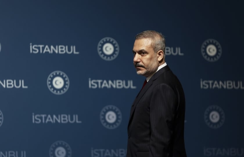 Ο Τούρκος υπουργός Εξωτερικών Χακάν Φιντάν στην Κωνσταντινούπολη (φωτ.: EPA/Erdem Sahin)