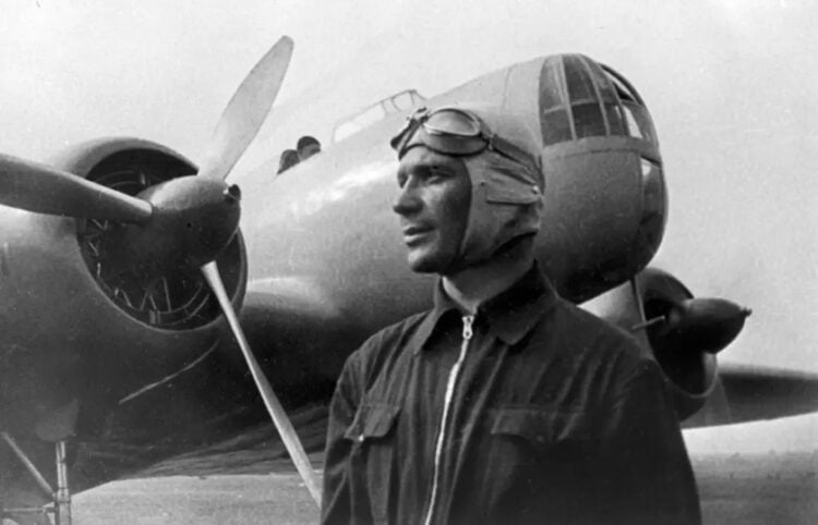 Ο Βλαδίμηρος Κοκκινάκης το 1936 (πηγή: Ria Novosti)