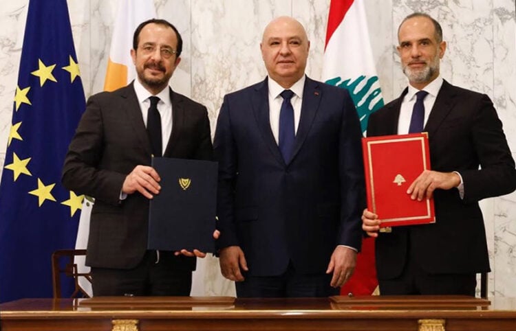 Στιγμιότυπο μετά την υπογραφή για την οριοθέτηση ΑΟΖ, μεταξύ Κύπρου και Λιβάνου, 26 Νοεμβρίου 2025 (φωτ.: Facebook / Νίκος Χριστοδουλίδης - Nikos Christodoulides)