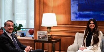 Η Κίμπερλι Γκιλφόιλ στο Μέγαρο Μαξίμου (φωτ.: EUROKINISSI / Τατιάνα Μπόλαρη)