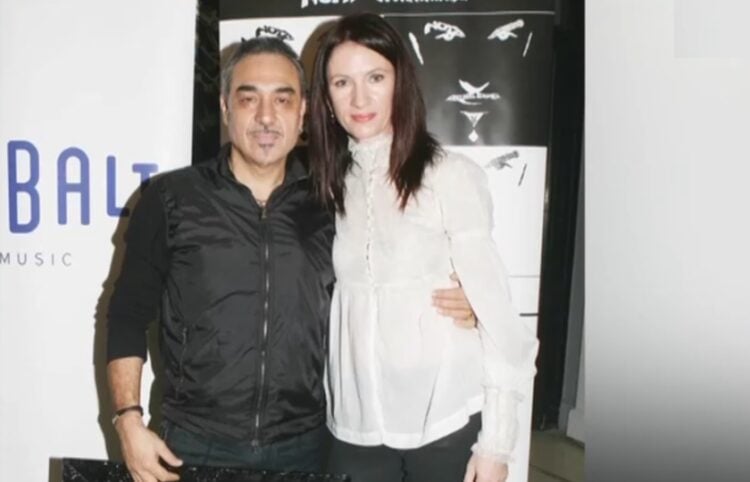 Ο Νότης Σφακιανάκης με τη σύζυγό του σε παλιότερη φωτογραφία (φωτ.: glomex)