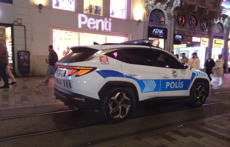 Περιπολικό στην Κωνσταντινούπολη (φωτ.: Έλλη Τσολάκη)