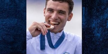 Ο Πέτρος Γκαϊδατζής με το χάλκινο ολυμπιακό μετάλλιο (φωτ.: instagram/petros_gkaidatzis)