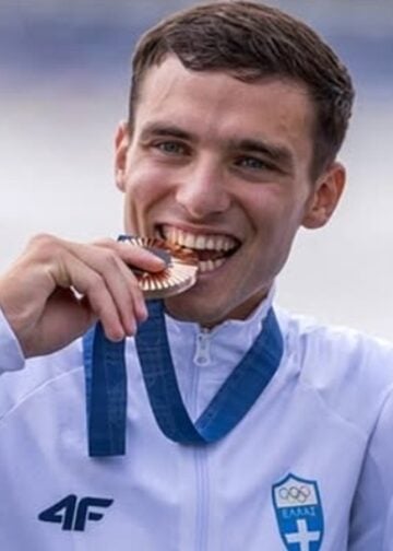 Ο Πέτρος Γκαϊδατζής με το χάλκινο ολυμπιακό μετάλλιο (φωτ.: instagram/petros_gkaidatzis)